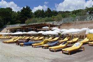 Le rayol Canadel : Les Restaurants de plage L'ANCRE D'OR (plage du Canadel)